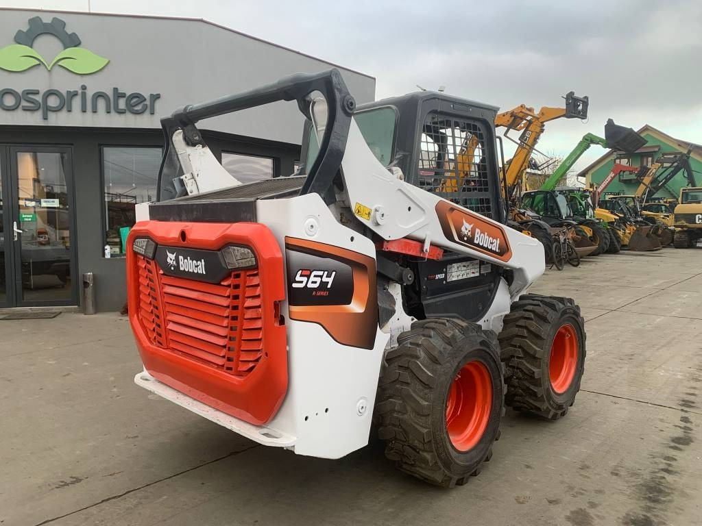 Bobcat S 64 - شيول صغير: صور 5 Bobcat S 64 - شيول صغير: صور 5