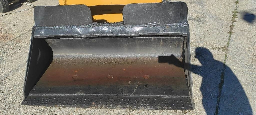 شيول صغير CAT 216: صور 6