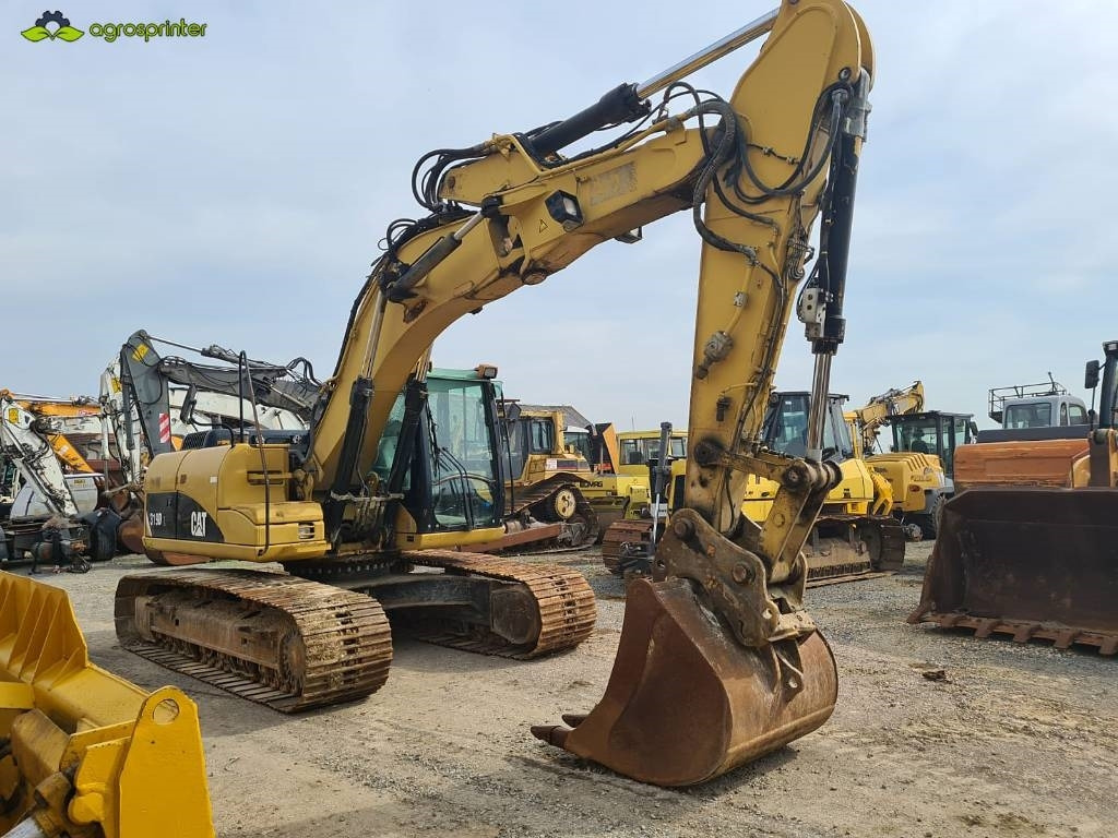 CAT 319 D L - حفارات زحافة: صور 2 CAT 319 D L - حفارات زحافة: صور 2