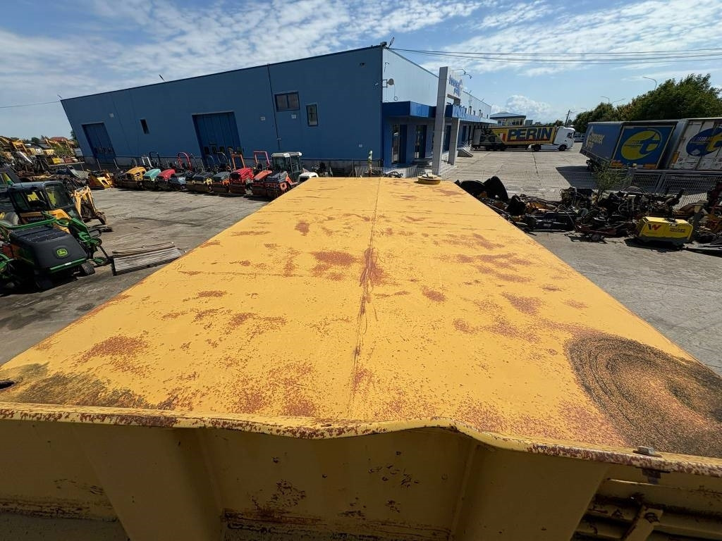 CAT D 350 C - شاحنة مفصلية: صور 4 CAT D 350 C - شاحنة مفصلية: صور 4