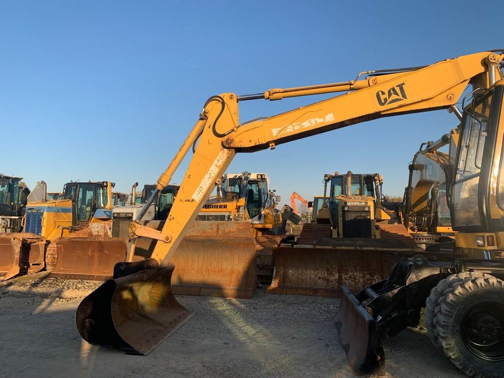 CAT M 315 - حفارة على عجلات: صور 5 CAT M 315 - حفارة على عجلات: صور 5