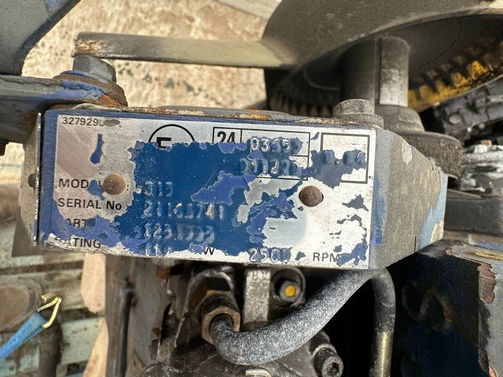 Cummins 315 - المحرك - آلات البناء: صور 4 Cummins 315 - المحرك - آلات البناء: صور 4
