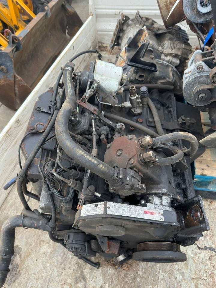 Cummins 359/5.9 - المحرك - آلات البناء: صور 1 Cummins 359/5.9 - المحرك - آلات البناء: صور 1