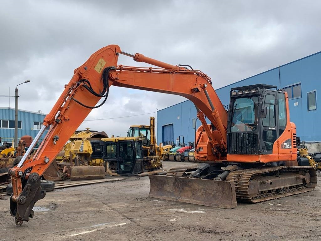 Doosan DX 140 LCR - حفارات زحافة: صور 1 Doosan DX 140 LCR - حفارات زحافة: صور 1