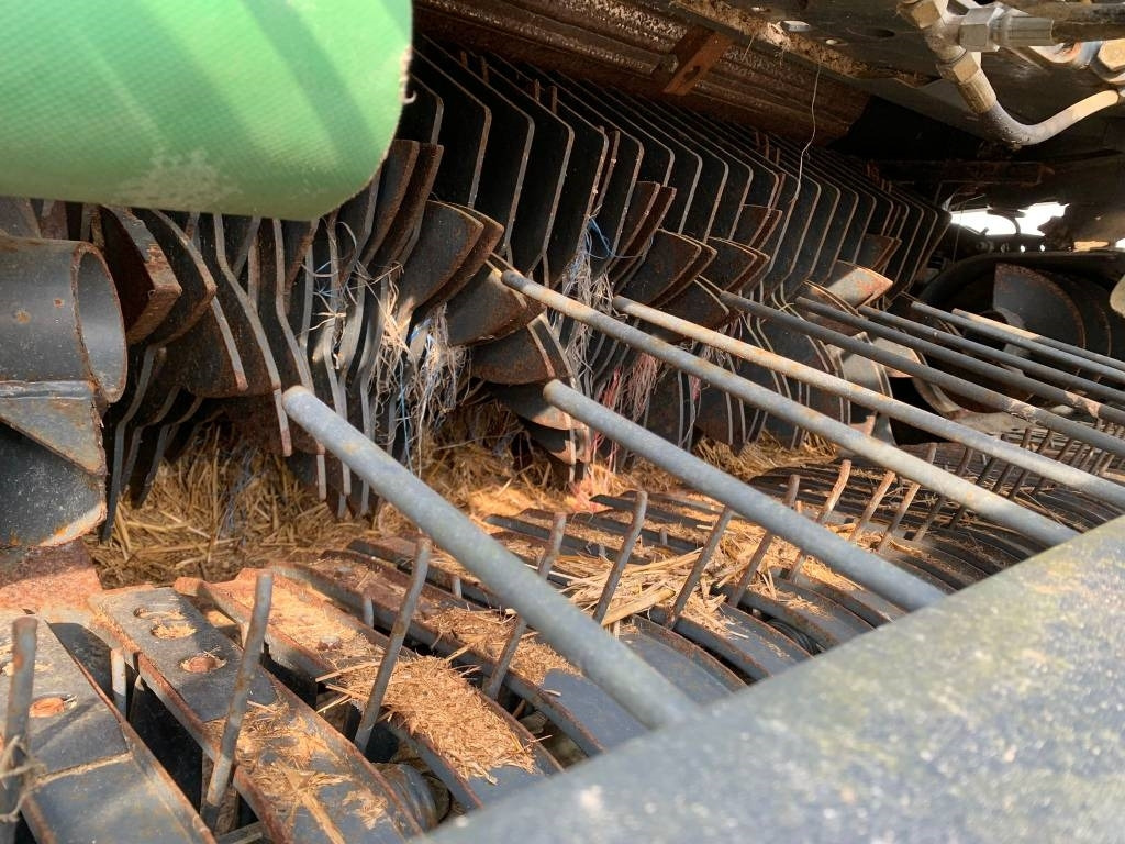 مكبس القش الدائري Fendt 3250: صور 9 مكبس القش الدائري Fendt 3250: صور 9