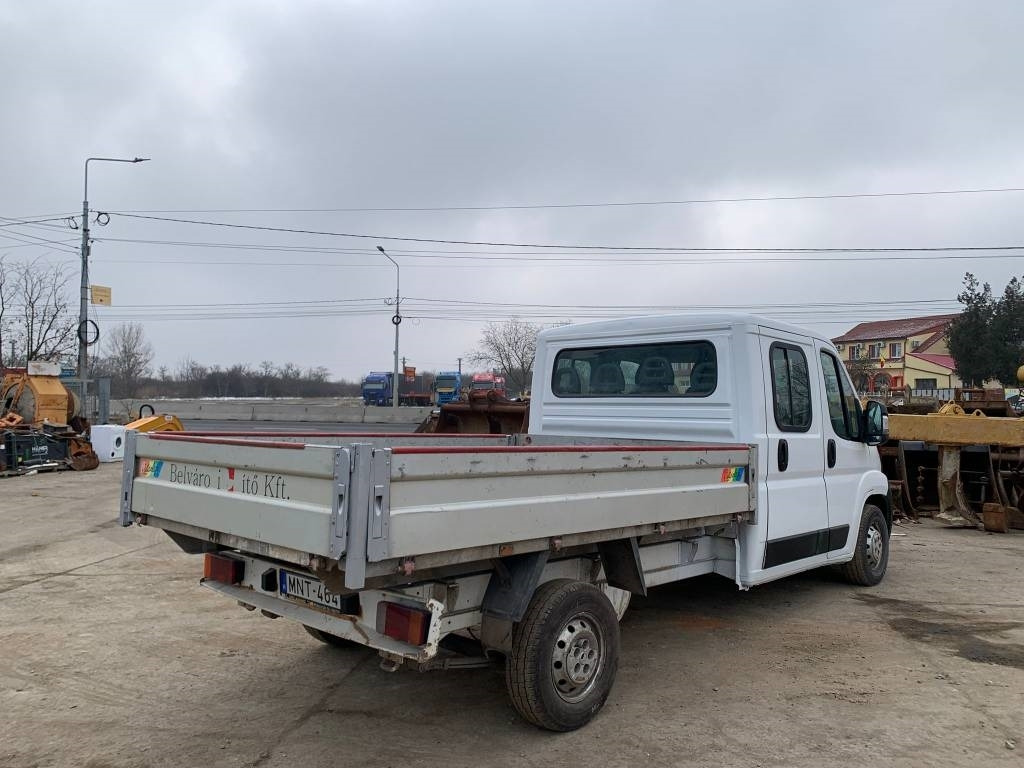 Fiat Ducato - الشاحنات الصغيرة المسطحة: صور 5 Fiat Ducato - الشاحنات الصغيرة المسطحة: صور 5