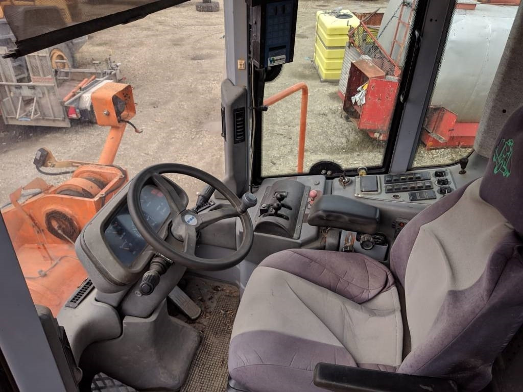 Fiat-Hitachi W 270 - اللودر بعجل: صور 5 Fiat-Hitachi W 270 - اللودر بعجل: صور 5