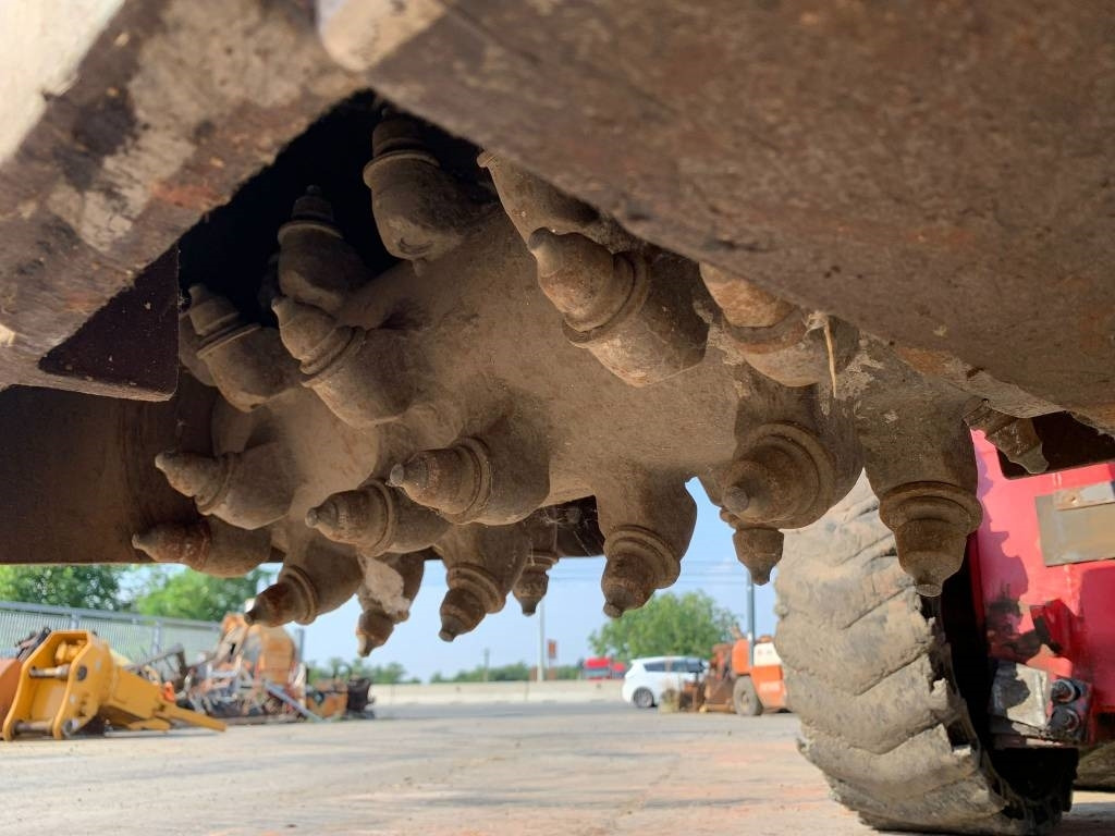 شيول صغير Gehl SL5625: صور 12