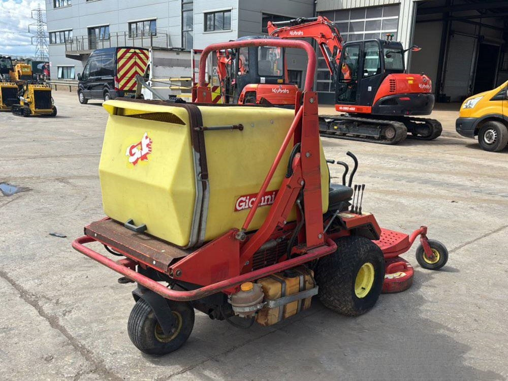 Gianni Ferrari GF600N - جزازة المروج: صور 3 Gianni Ferrari GF600N - جزازة المروج: صور 3