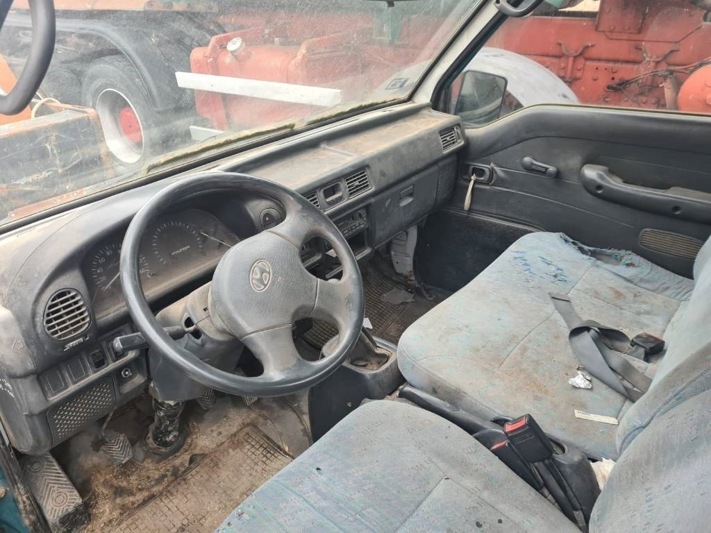 Hyundai H 100 - شاحنات مسطحة: صور 5 Hyundai H 100 - شاحنات مسطحة: صور 5