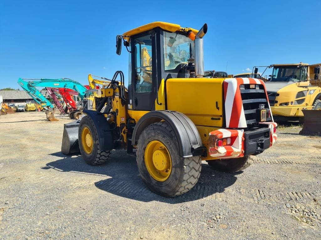 JCB 416HT - اللودر بعجل: صور 4 JCB 416HT - اللودر بعجل: صور 4