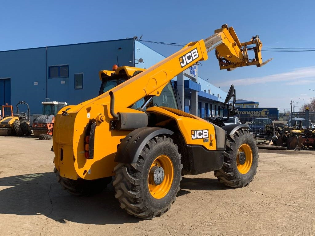 رافعة تلسكوبية JCB 531-70: صور 8