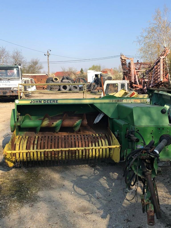 John Deere 459 - مكبس البالات المستطيله: صور 3 John Deere 459 - مكبس البالات المستطيله: صور 3