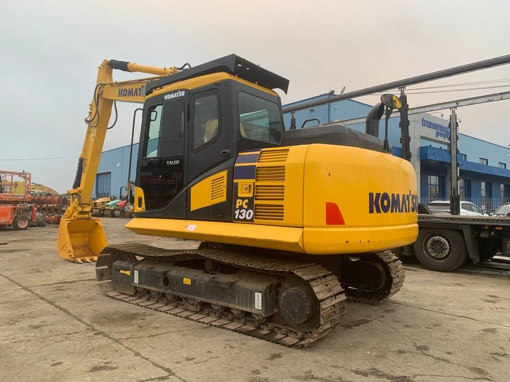 Komatsu PC 130 - حفارات زحافة: صور 3 Komatsu PC 130 - حفارات زحافة: صور 3
