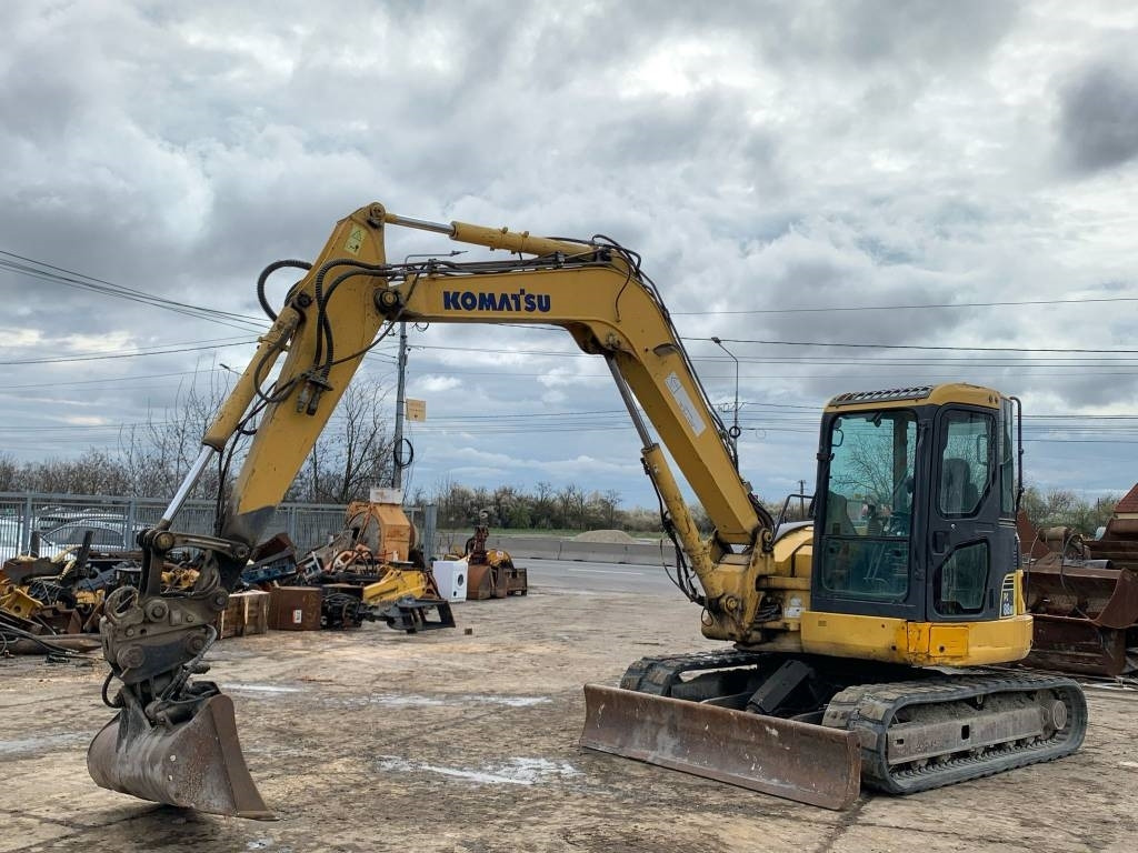 Komatsu PC 88 MR-6 - حفارة مصغرة: صور 1 Komatsu PC 88 MR-6 - حفارة مصغرة: صور 1