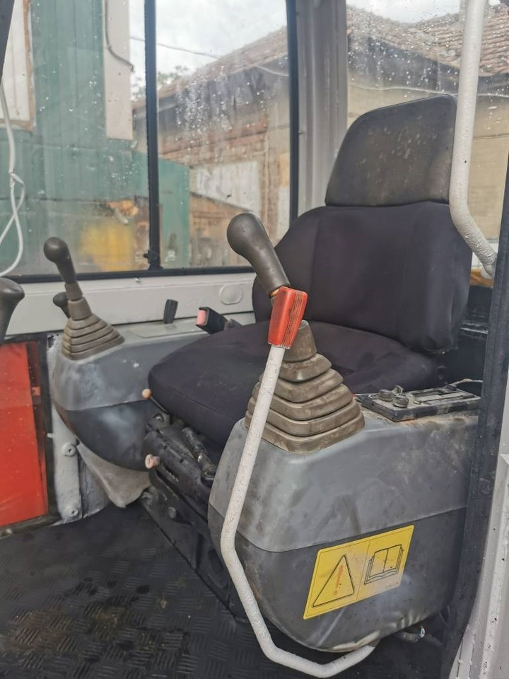 Kubota KX 71-2 - حفارة مصغرة: صور 5 Kubota KX 71-2 - حفارة مصغرة: صور 5