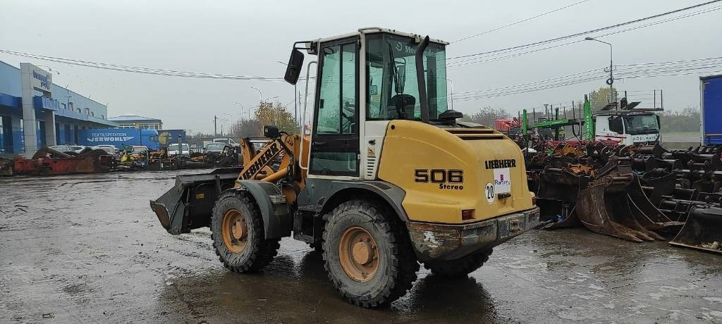اللودر بعجل Liebherr L 506: صور 6