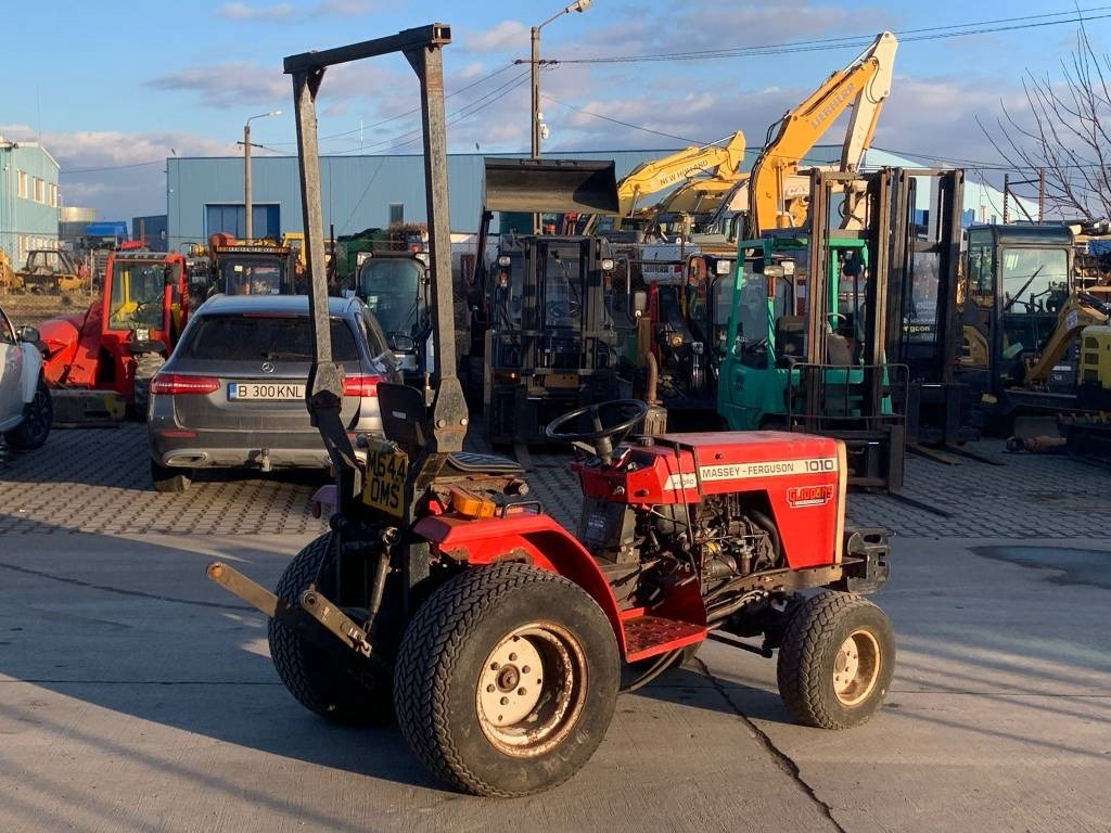 Massey Ferguson 1010 - جرار: صور 4 Massey Ferguson 1010 - جرار: صور 4