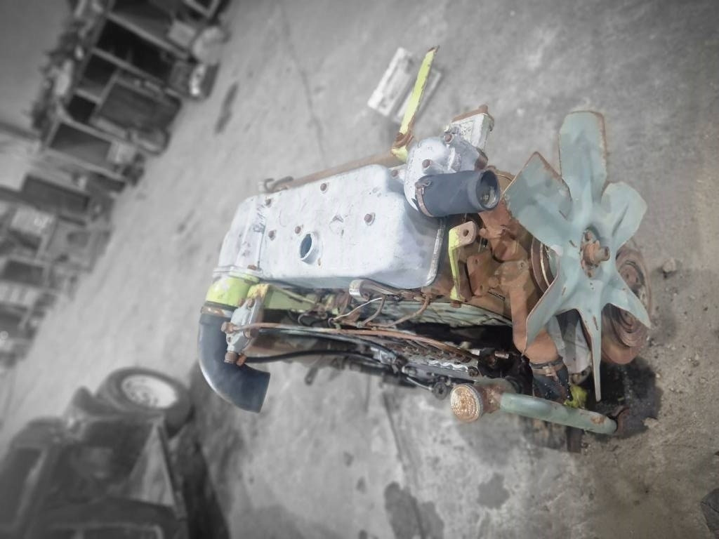 Mercedes-Benz OM 352 ENGINE - المحرك - الآلات والماكينات الزراعية: صور 3 Mercedes-Benz OM 352 ENGINE - المحرك - الآلات والماكينات الزراعية: صور 3