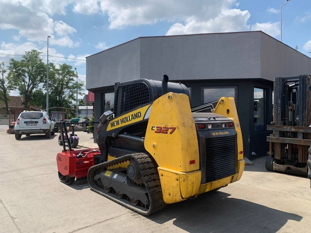 New Holland C327 - شيول صغير: صور 3 New Holland C327 - شيول صغير: صور 3