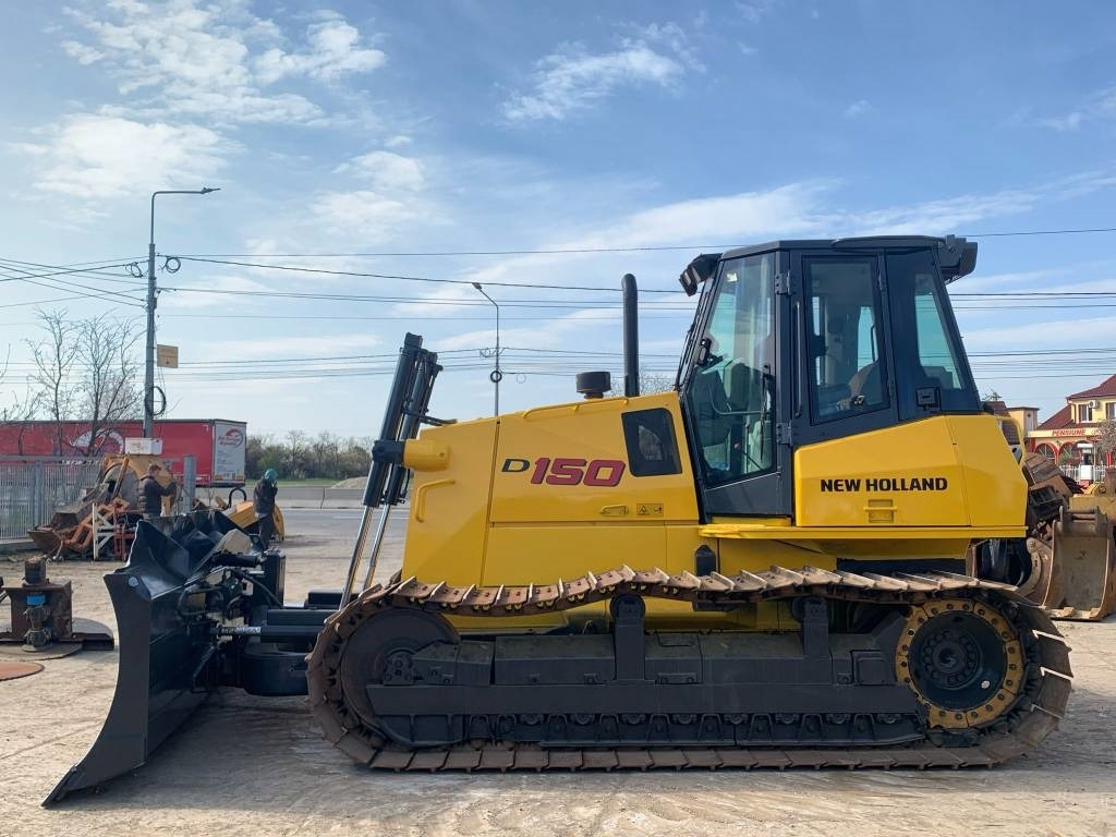 New Holland D 150 - بلدوزر: صور 5 New Holland D 150 - بلدوزر: صور 5