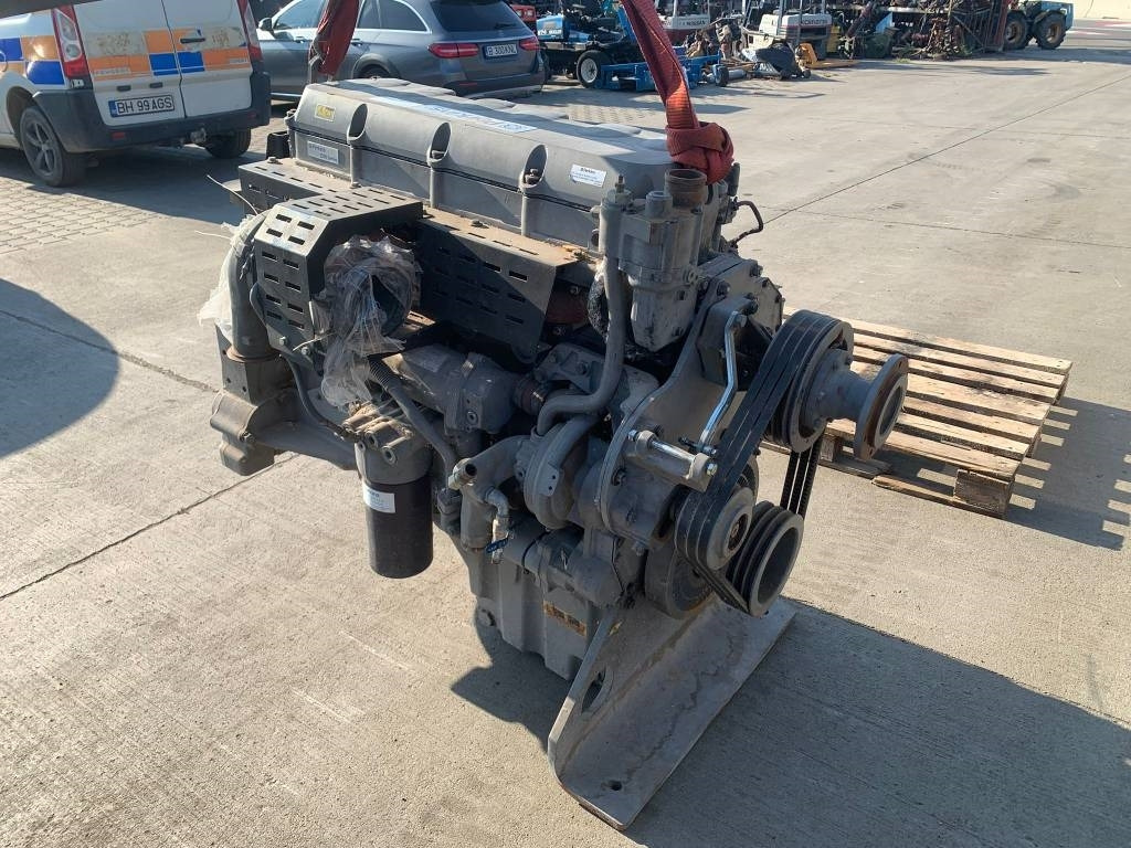 Perkins TGBF5012 ENGINE - المحرك - آلات البناء: صور 4 Perkins TGBF5012 ENGINE - المحرك - آلات البناء: صور 4