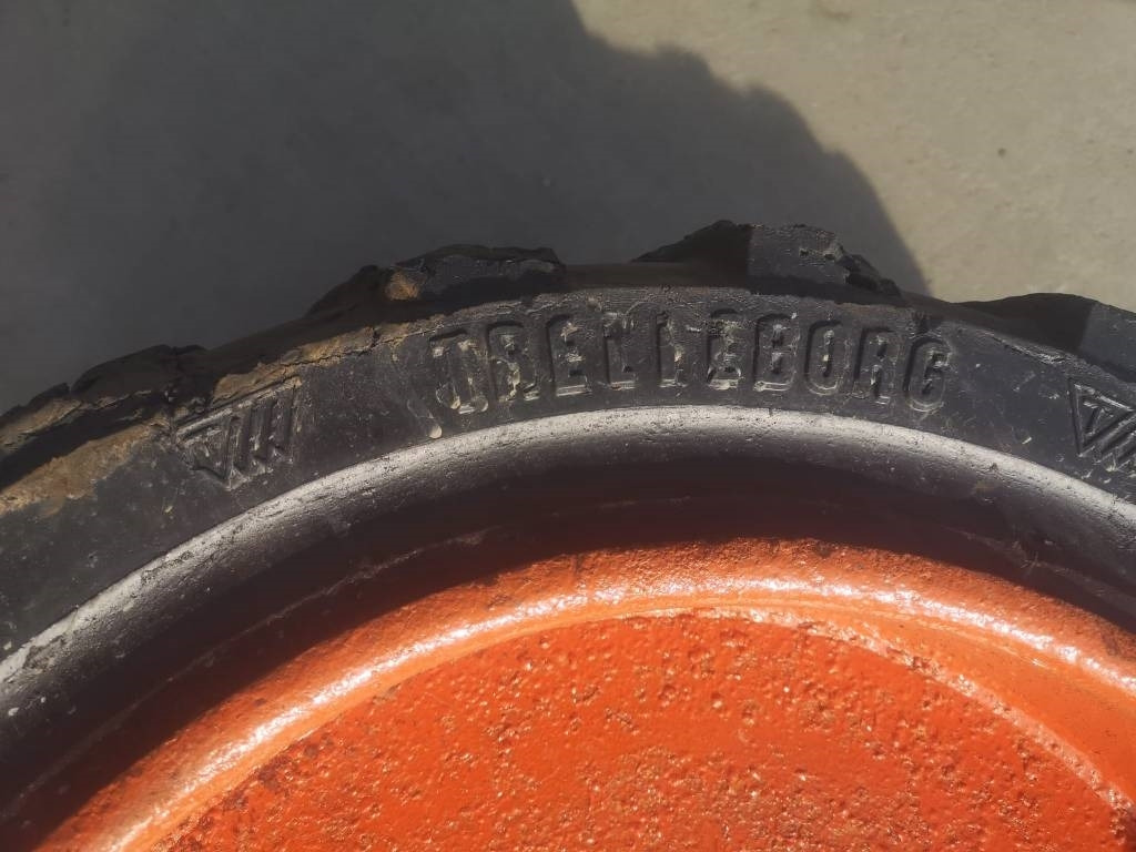 Trelleborg 31x10-20 - الإطارات - آلات البناء: صور 3 Trelleborg 31x10-20 - الإطارات - آلات البناء: صور 3