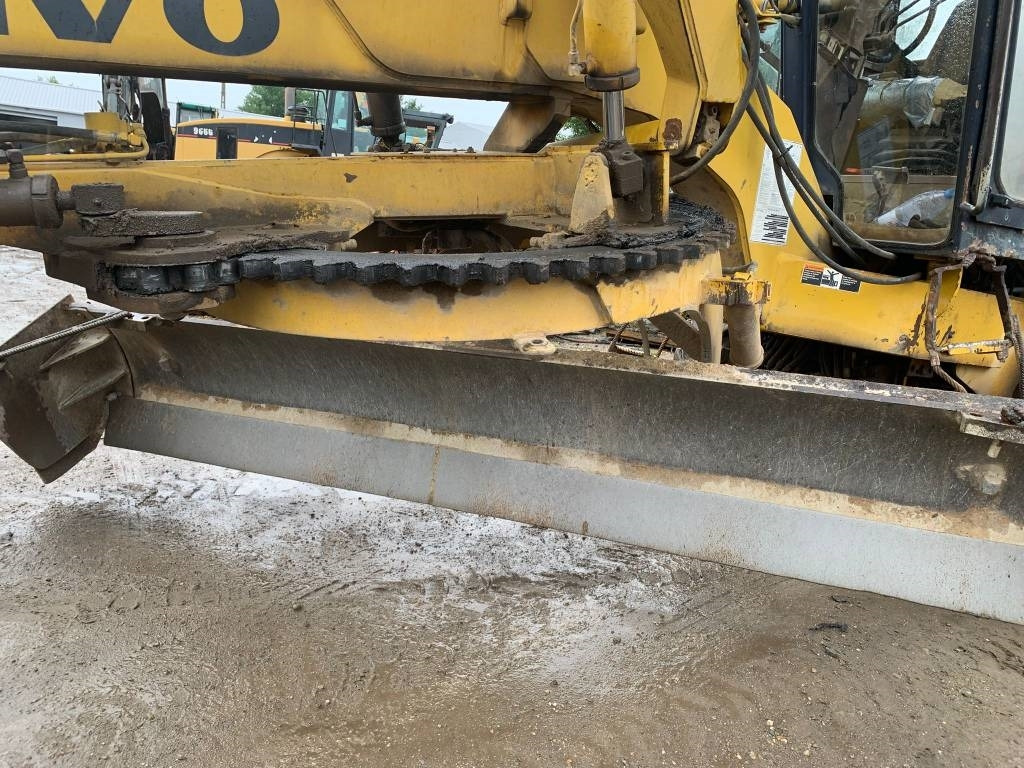 Volvo Champion 720  - آلة تسوية الأرض: صور 4 Volvo Champion 720  - آلة تسوية الأرض: صور 4