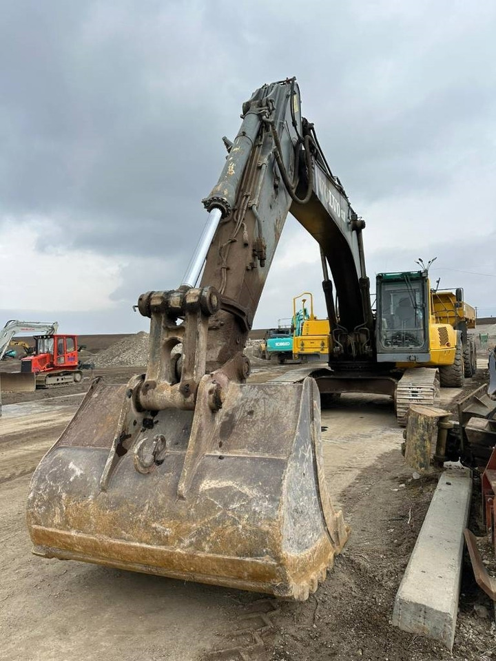 Volvo EC 290 C L - حفارات زحافة: صور 4 Volvo EC 290 C L - حفارات زحافة: صور 4