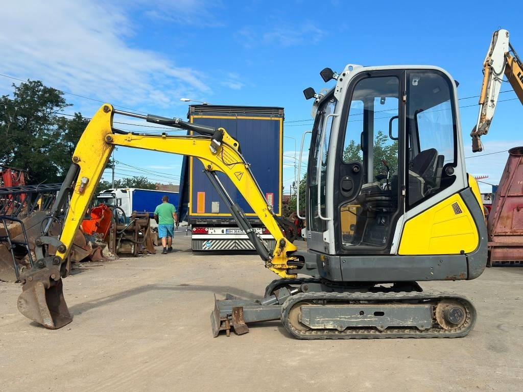 Wacker Neuson ET 18 - حفارة مصغرة: صور 2 Wacker Neuson ET 18 - حفارة مصغرة: صور 2