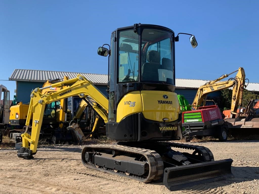 Yanmar Vio 25-4 - حفارة مصغرة: صور 3 Yanmar Vio 25-4 - حفارة مصغرة: صور 3