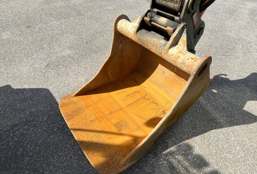 HITACHI Zaxis 130 - حفارات زحافة: صور 4 HITACHI Zaxis 130 - حفارات زحافة: صور 4