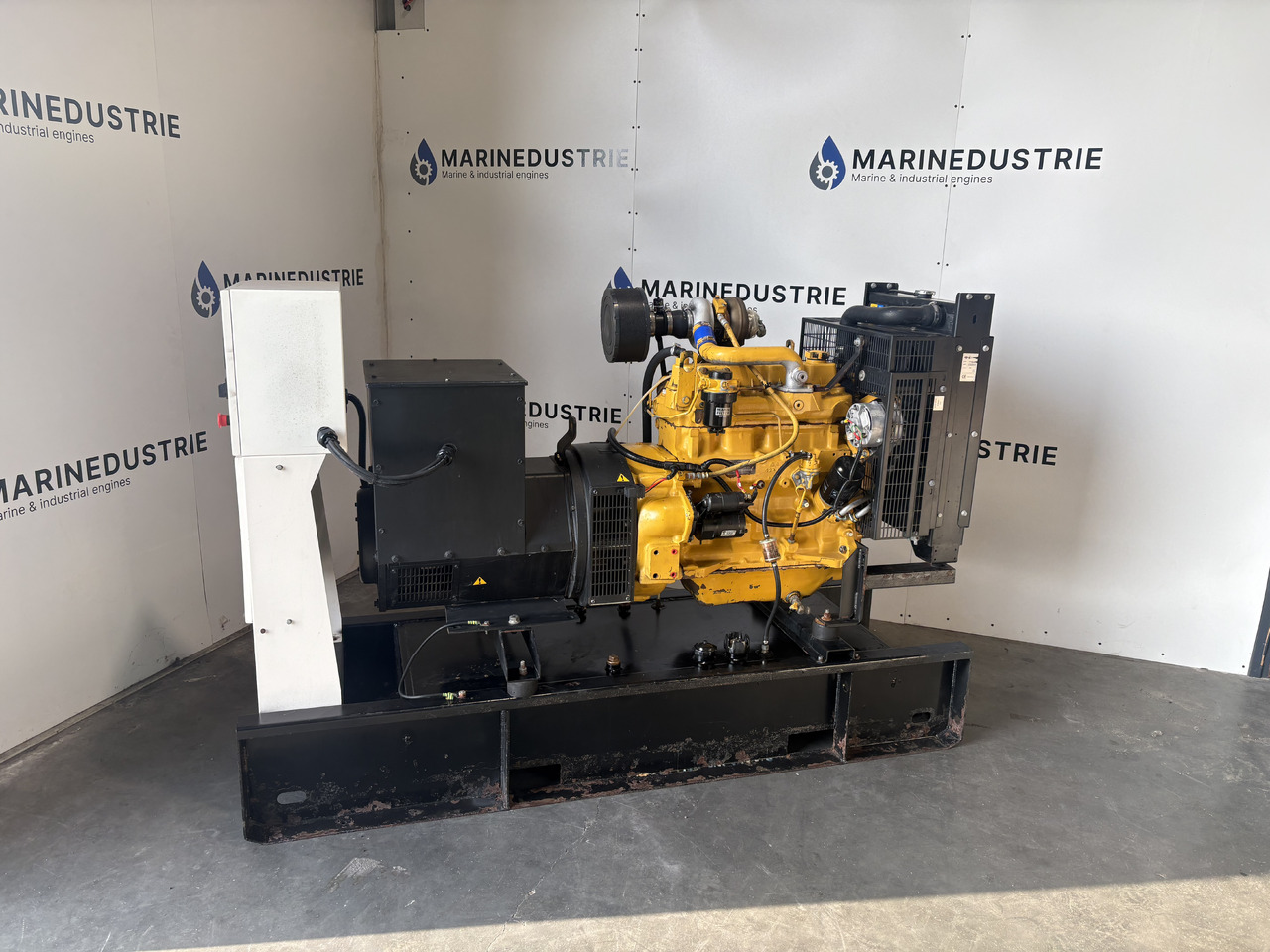 John Deere John Deere 4039TF009 65KVA Stamford - المحرك - معدات صناعية: صور 2 John Deere John Deere 4039TF009 65KVA Stamford - المحرك - معدات صناعية: صور 2