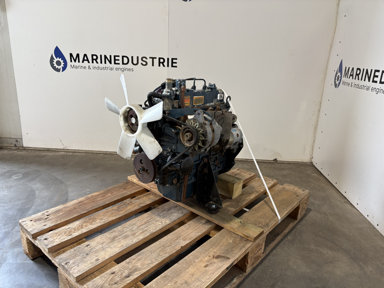 KUBOTA V1100 - المحرك - آلات البناء: صور 2 KUBOTA V1100 - المحرك - آلات البناء: صور 2