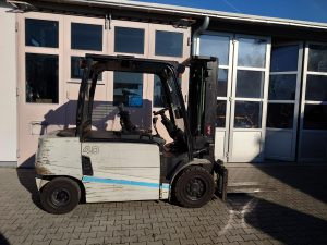 Hyundai 40B-9 - رافعة شوكية كهربائية: صور 5 Hyundai 40B-9 - رافعة شوكية كهربائية: صور 5