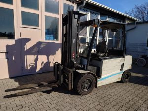 Hyundai 40B-9 - رافعة شوكية كهربائية: صور 1 Hyundai 40B-9 - رافعة شوكية كهربائية: صور 1