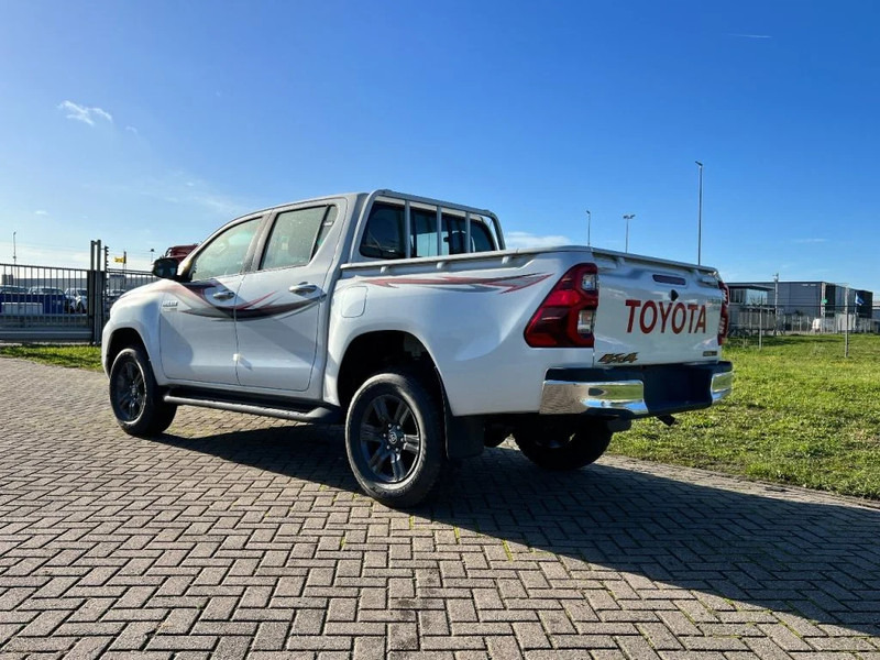 Toyota Hilux GLX SR5 4x4 - 2 UNITS IN STOCK - 2.4 D Double Cab - EURO 2 - NEW!! - شاحنة البيك أب, الشاحنات الصغيرة كابينة مزدوجة: صور 3 Toyota Hilux GLX SR5 4x4 - 2 UNITS IN STOCK - 2.4 D Double Cab - EURO 2 - NEW!! - شاحنة البيك أب, الشاحنات الصغيرة كابينة مزدوجة: صور 3