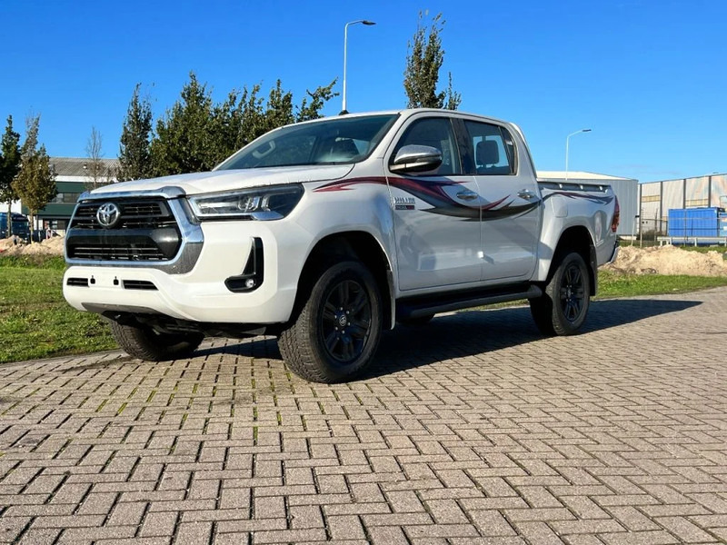 Toyota Hilux GLX SR5 4x4 - 2 UNITS IN STOCK - 2.4 D Double Cab - EURO 2 - NEW!! - شاحنة البيك أب, الشاحنات الصغيرة كابينة مزدوجة: صور 1 Toyota Hilux GLX SR5 4x4 - 2 UNITS IN STOCK - 2.4 D Double Cab - EURO 2 - NEW!! - شاحنة البيك أب, الشاحنات الصغيرة كابينة مزدوجة: صور 1