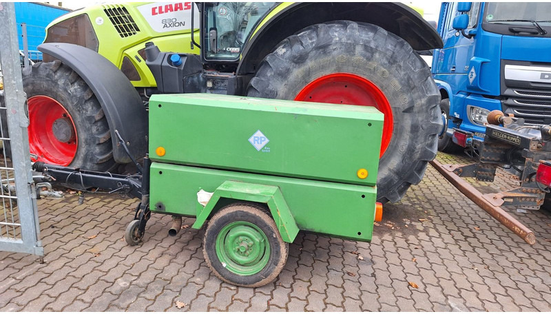 Bobcat Kompressor - ضاغط الهواء: صور 2 Bobcat Kompressor - ضاغط الهواء: صور 2