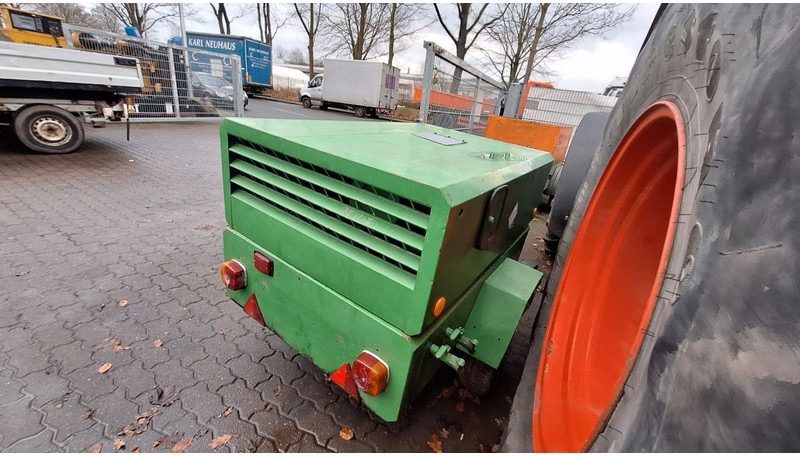 Bobcat Kompressor - ضاغط الهواء: صور 3 Bobcat Kompressor - ضاغط الهواء: صور 3
