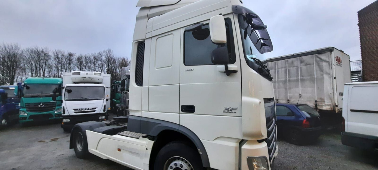DAF XF106- 460 Space Cap Vollaustt.Top Top Zus - شاحنة جرار: صور 3 DAF XF106- 460 Space Cap Vollaustt.Top Top Zus - شاحنة جرار: صور 3