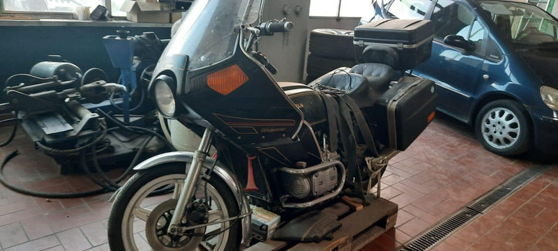 Honda GL 2 Goldwing - دراجة بخارية: صور 1 Honda GL 2 Goldwing - دراجة بخارية: صور 1