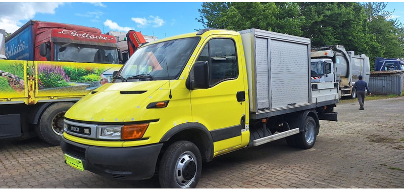 Iveco Daily Koffer - الشاحنات الصغيرة صندوق مغلق: صور 1 Iveco Daily Koffer - الشاحنات الصغيرة صندوق مغلق: صور 1