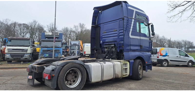 MAN 18.430 TGA G/Haus Hochdach xxl - شاحنة جرار: صور 2 MAN 18.430 TGA G/Haus Hochdach xxl - شاحنة جرار: صور 2