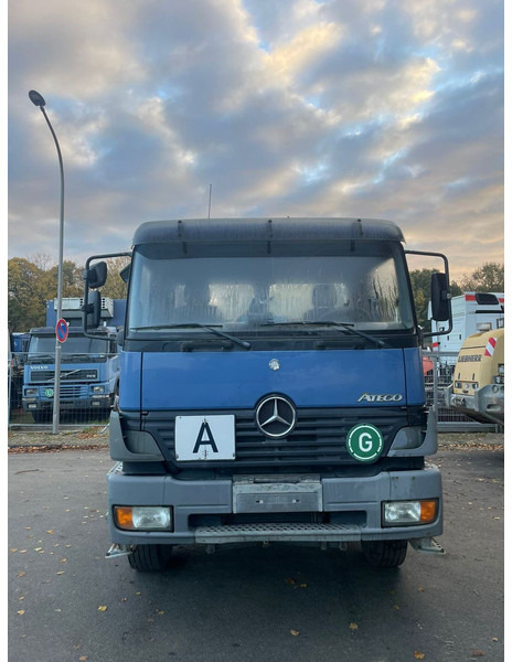 Mercedes-Benz 1828 Absetzkipper - شاحنات قابلة للفك شاحنة: صور 3 Mercedes-Benz 1828 Absetzkipper - شاحنات قابلة للفك شاحنة: صور 3
