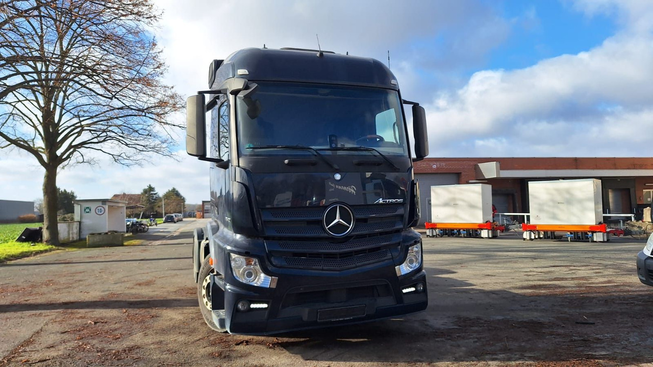 Mercedes-Benz 1840 Actros G.Haus/Hochdach Kipphyd. - شاحنة جرار: صور 1 Mercedes-Benz 1840 Actros G.Haus/Hochdach Kipphyd. - شاحنة جرار: صور 1