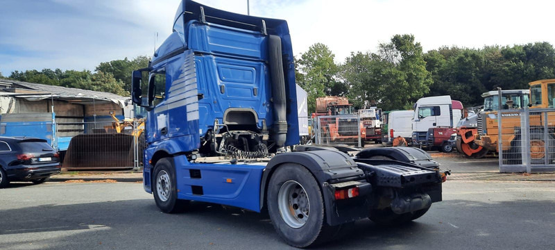 Mercedes-Benz 1845LS Actros 4x2 SZM Voll. StreamSpace - شاحنة جرار: صور 5 Mercedes-Benz 1845LS Actros 4x2 SZM Voll. StreamSpace - شاحنة جرار: صور 5