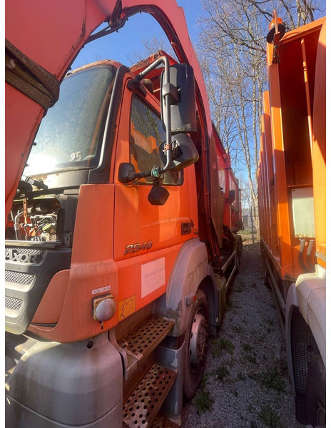 Mercedes-Benz 2540 Axor Müllwagen 6x2 Schalter Klima - شاحنة القمامة: صور 2 Mercedes-Benz 2540 Axor Müllwagen 6x2 Schalter Klima - شاحنة القمامة: صور 2