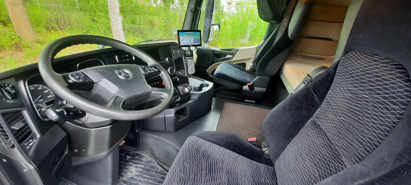 Mercedes-Benz 2545 Actros Pritsche Kran Palfinger PK21001 - شاحنات مسطحة, شاحنة كرين: صور 5 Mercedes-Benz 2545 Actros Pritsche Kran Palfinger PK21001 - شاحنات مسطحة, شاحنة كرين: صور 5