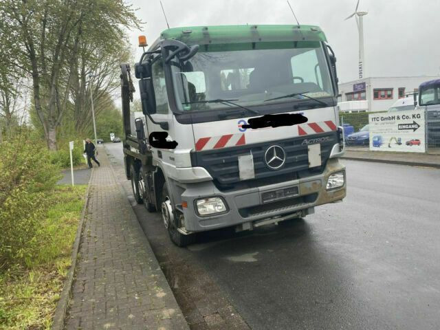Mercedes-Benz 2641 Absetzer 6x2 Blatt/Luft Klima AHK - شاحنات قابلة للفك شاحنة: صور 2 Mercedes-Benz 2641 Absetzer 6x2 Blatt/Luft Klima AHK - شاحنات قابلة للفك شاحنة: صور 2